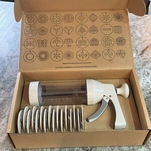 The Pampered Chef Cookie Press 1525